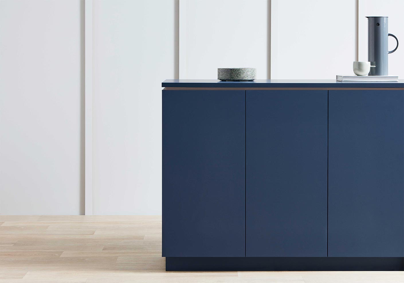 alucci-kitchen-french-navy-kitchen