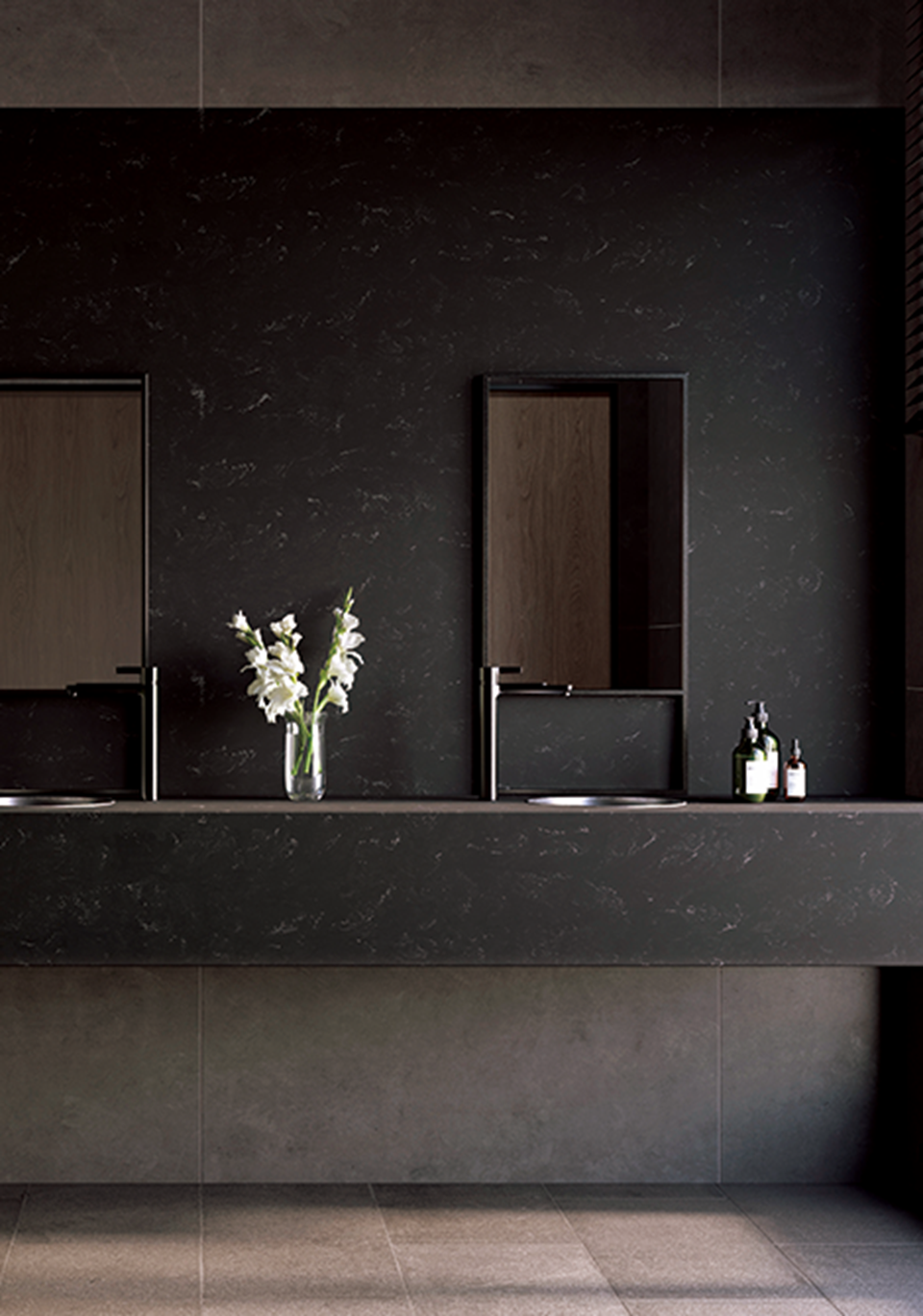 Black luxury bathroom design