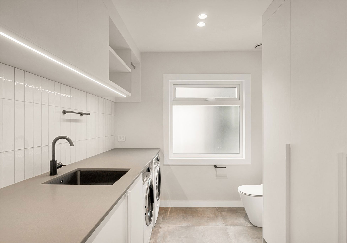 White laundry room